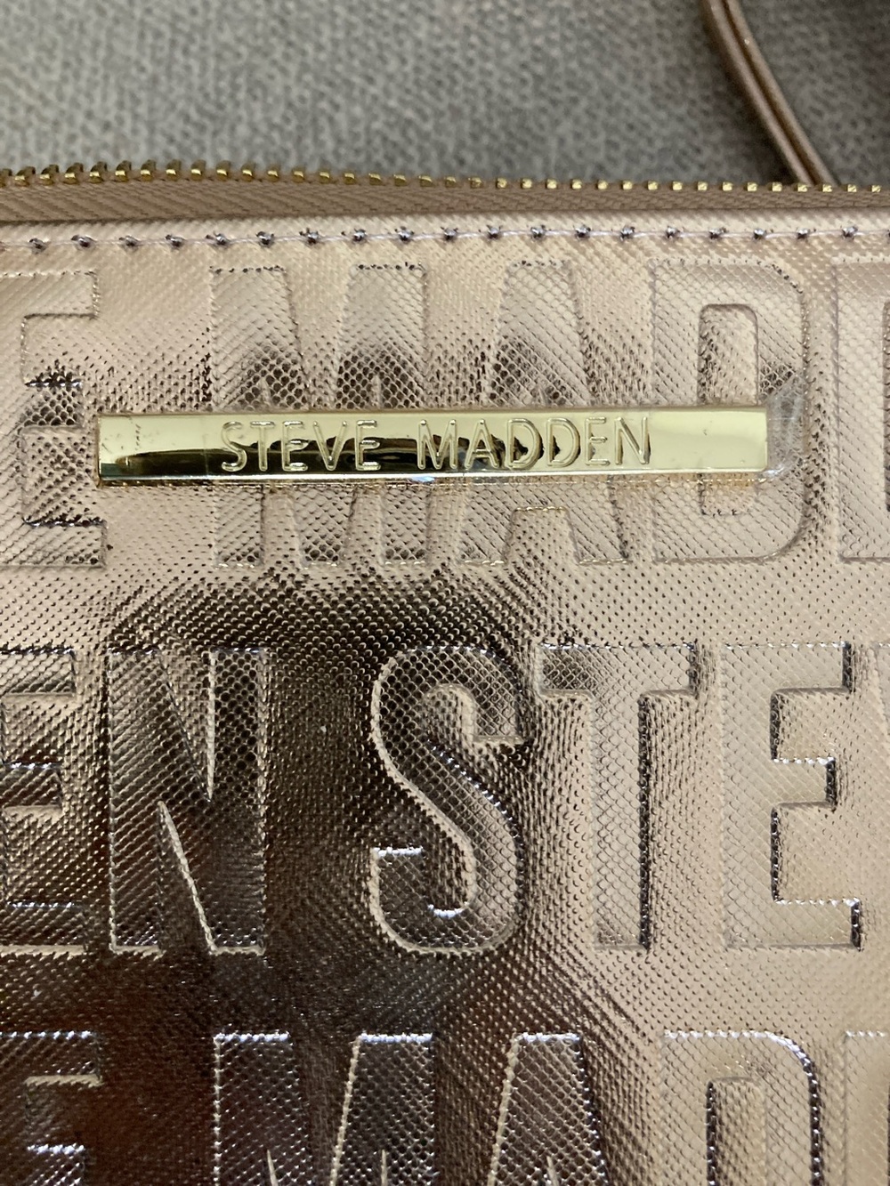 Steve Madden Rose Gold Embossed Logo Wristlet - Picture 6 of 6